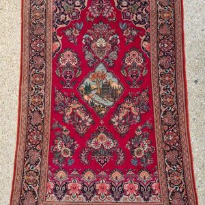 Rare Tapis Kashan Laine Kork Médaillon médaillon représentant un chateaux au bord d’une rivière – Iran Vers 1930