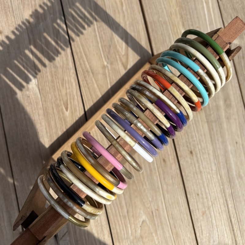 Bracelet Jonc Corne de Buffle Bicolore, Différents Coloris | Jolies Trouvailles – Image 2