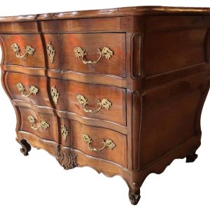 Commode Bordelaise Louis XV Arbalète 18è Siècle En Bois Fruitier Mouluré Et Sculpté 3 Tiroirs